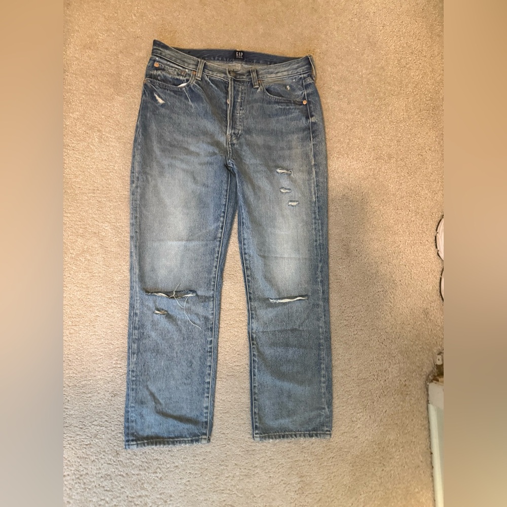 GAP Women’s Blue Distressed Jeans